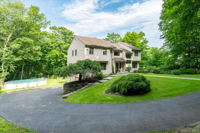 $850,000 | 7 Dayton Drive, Somers, NY 10541