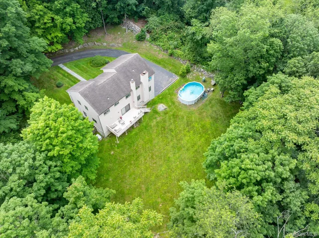 $850,000 | 7 Dayton Drive, Somers, NY 10541