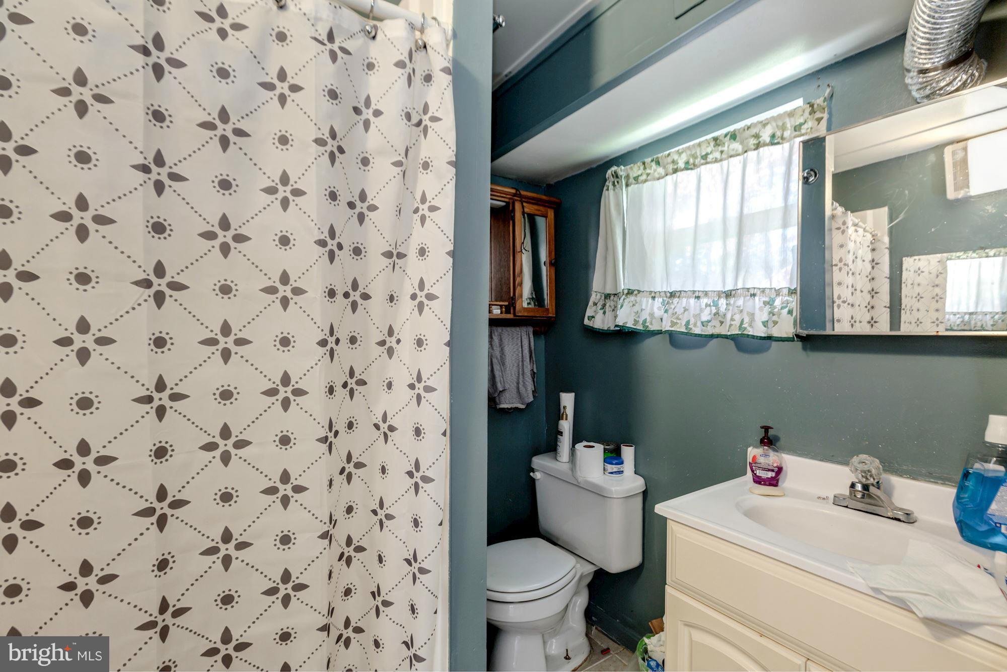 11808 Indigo Road Silver Spring, MD 20906 - Photo 24 of 30 Basement Separate entrance- Full Bath