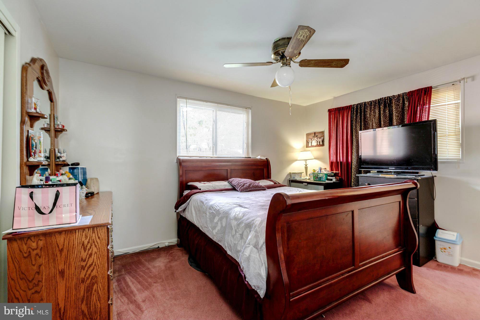 11808 Indigo Road Silver Spring, MD 20906 - Photo 6 of 30 Bedroom (Master)