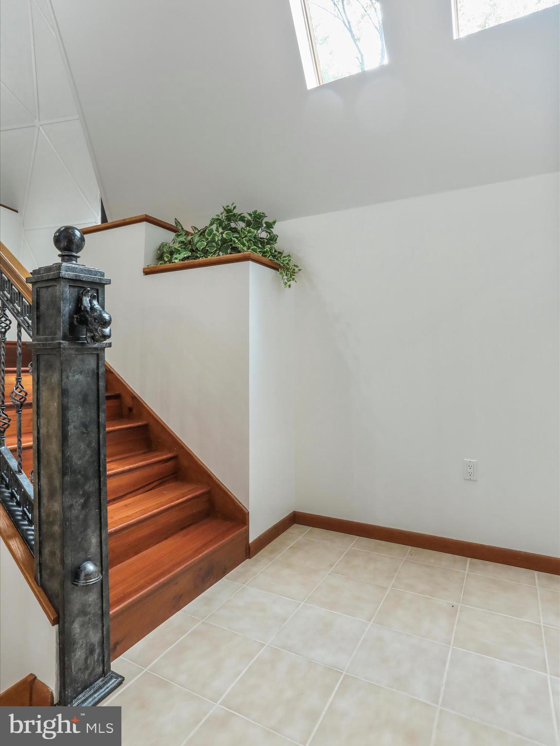 11035 Bennie Duncan Road Frederick, MD 21701 - Photo 6 of 81 Gallery Image 6