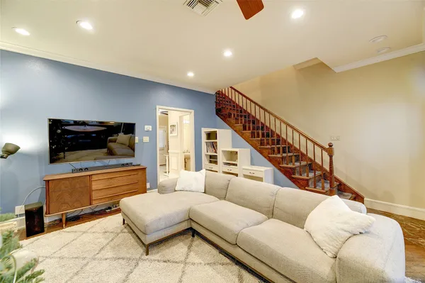 $2,800 | 1307 Kinney Avenue, Unit 132, Austin, TX 78704