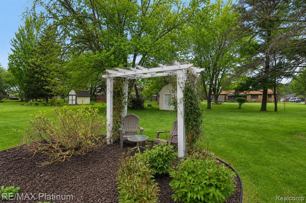139 Edgemont Drive Howell, MI 48855 - Photo 55 of 62