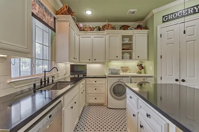 $1,100,000 | 11778 Grand Harbor Boulevard, Montgomery, TX 77356