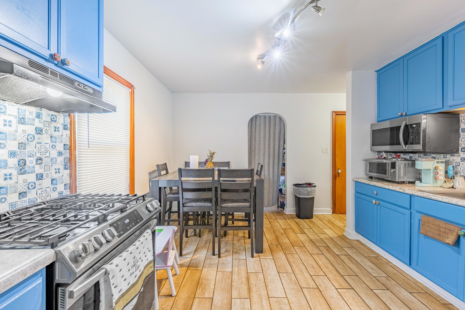 2910 138th Place Burnham, IL 60633 - Photo 18 of 35