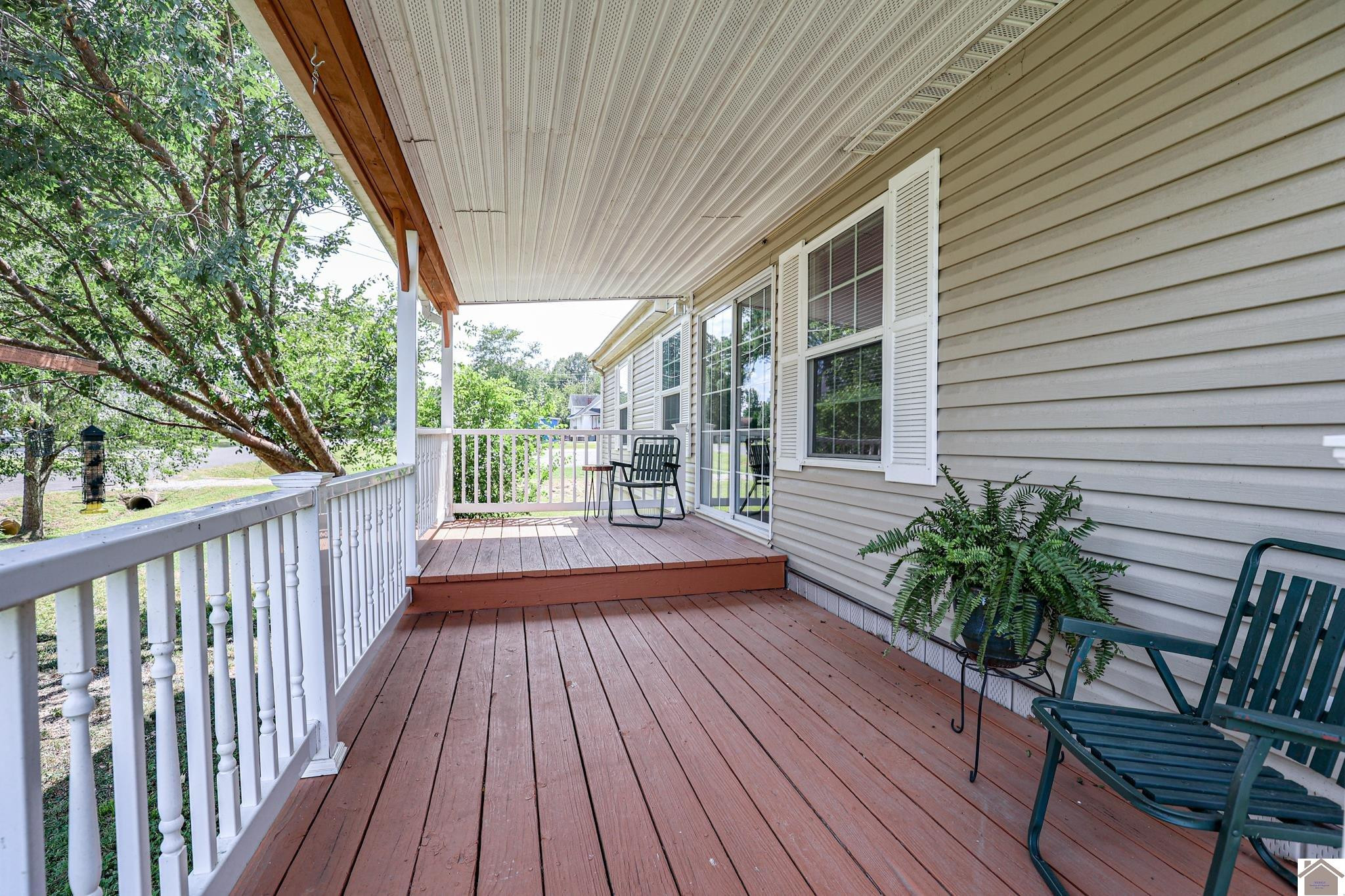716 Milliken Road Paducah, KY 42003 - Photo 4 of 35 Front Porch