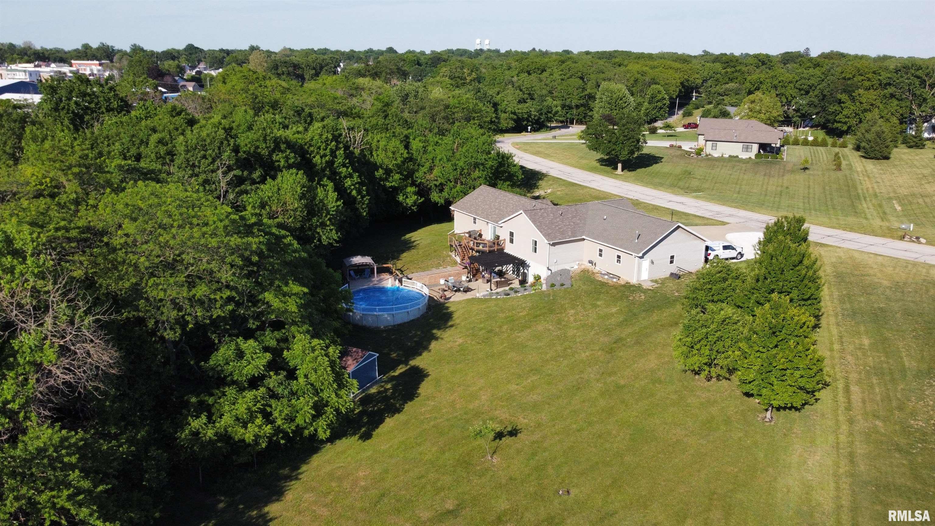 324 Casey Road Farmington, IL 61531 - Photo 5 of 8