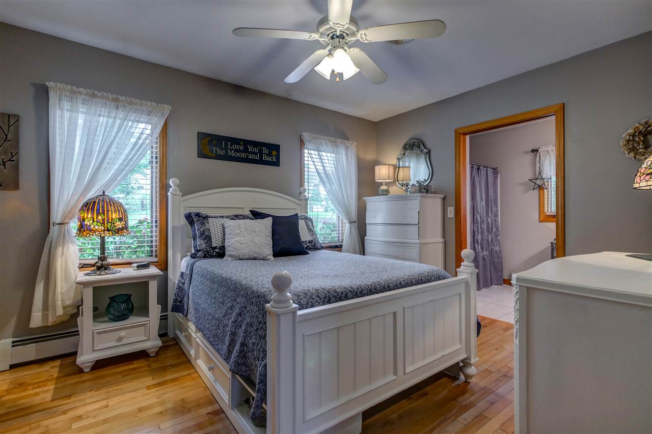 91 West Riverbank Road Manchester, NH 03102 - Photo 13 of 40