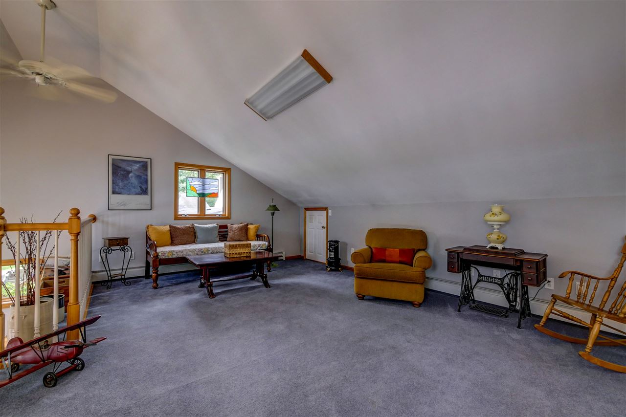 91 West Riverbank Road Manchester, NH 03102 - Photo 23 of 40