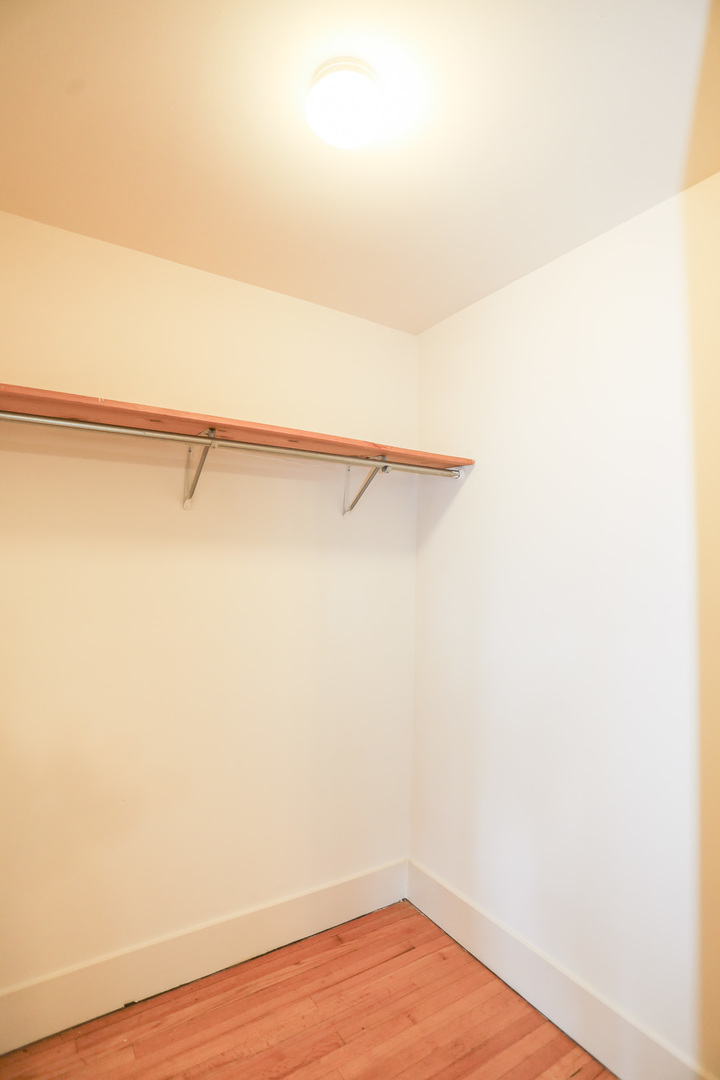1100 West Roscoe Street, Unit 35 Chicago, IL 60657 - Photo 4 of 5