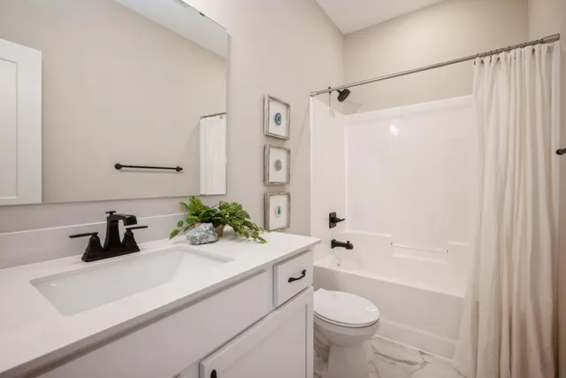 $494,900 | 8660 Edmonson Way Northeast, Monticello, MN 55362