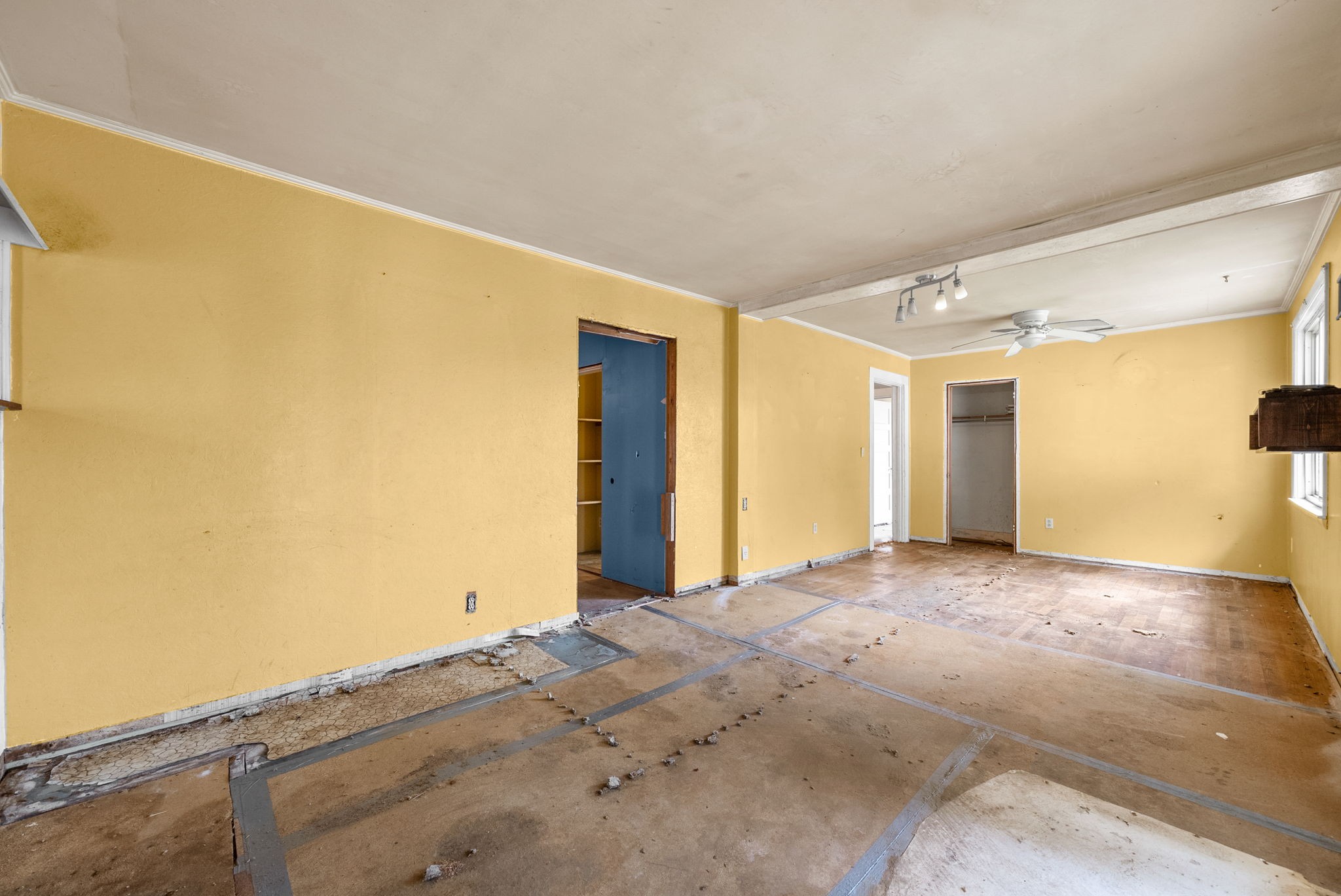 234 Lower Standing Rock Road Dover, TN 37058 - Photo 7 of 41 a view of an empty room with wooden floor