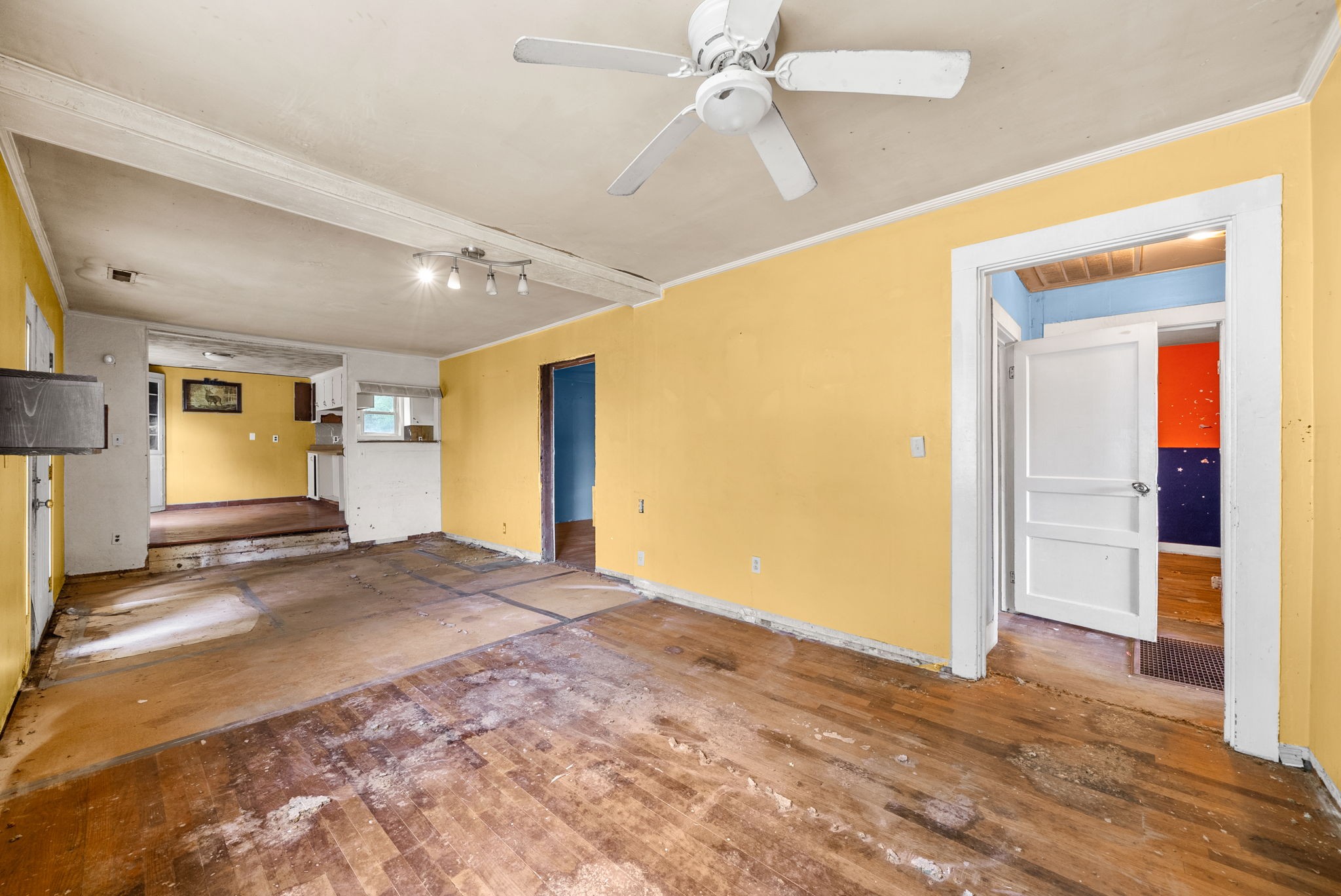 234 Lower Standing Rock Road Dover, TN 37058 - Photo 8 of 41 a view of a hallway with wooden floor