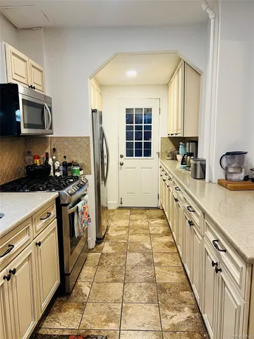 $869,000 | 512 Logan Avenue | Throgs Neck