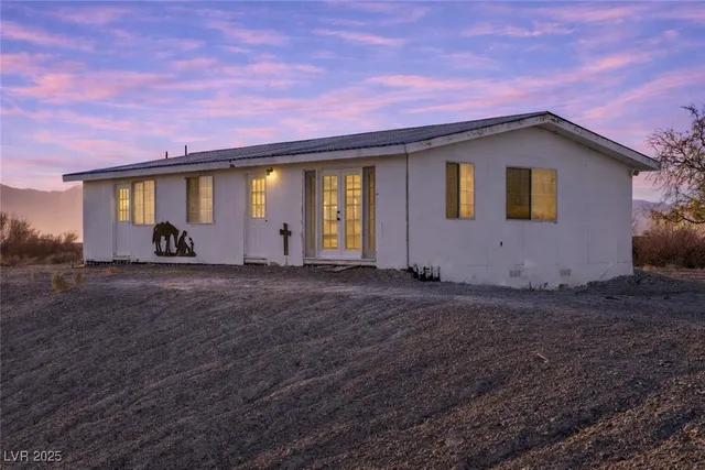 $2,500,000 | 5770 South Peterson Road, Amargosa Valley, NV 89020