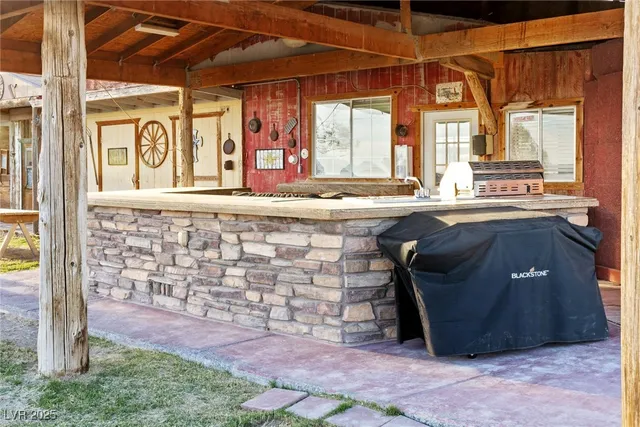 $2,500,000 | 5770 South Peterson Road, Amargosa Valley, NV 89020