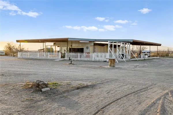 $2,500,000 | 5770 South Peterson Road, Amargosa Valley, NV 89020