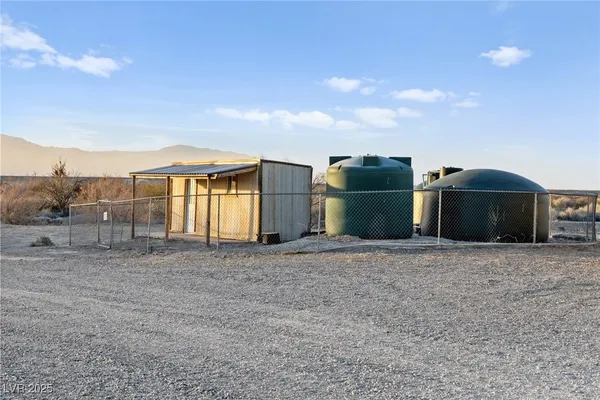 $2,500,000 | 5770 South Peterson Road, Amargosa Valley, NV 89020