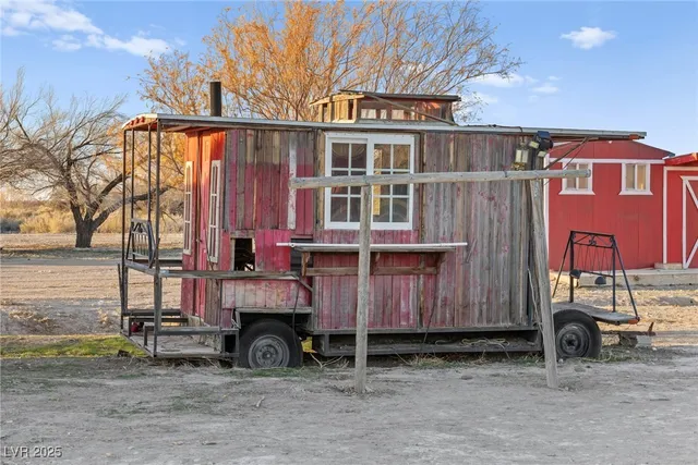 $2,500,000 | 5770 South Peterson Road, Amargosa Valley, NV 89020