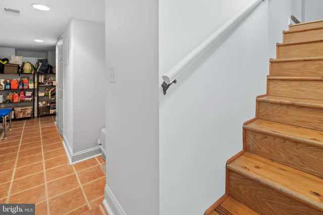 a view of entryway with stairs