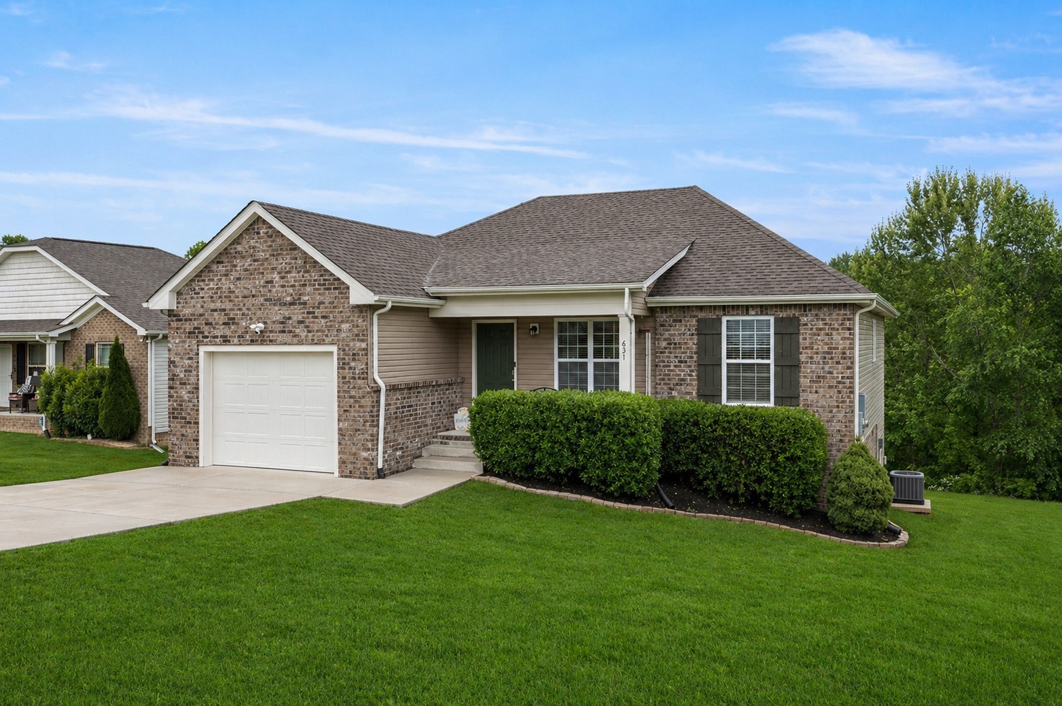631 Berry Circle Springfield, TN 37172 - Photo 2 of 42