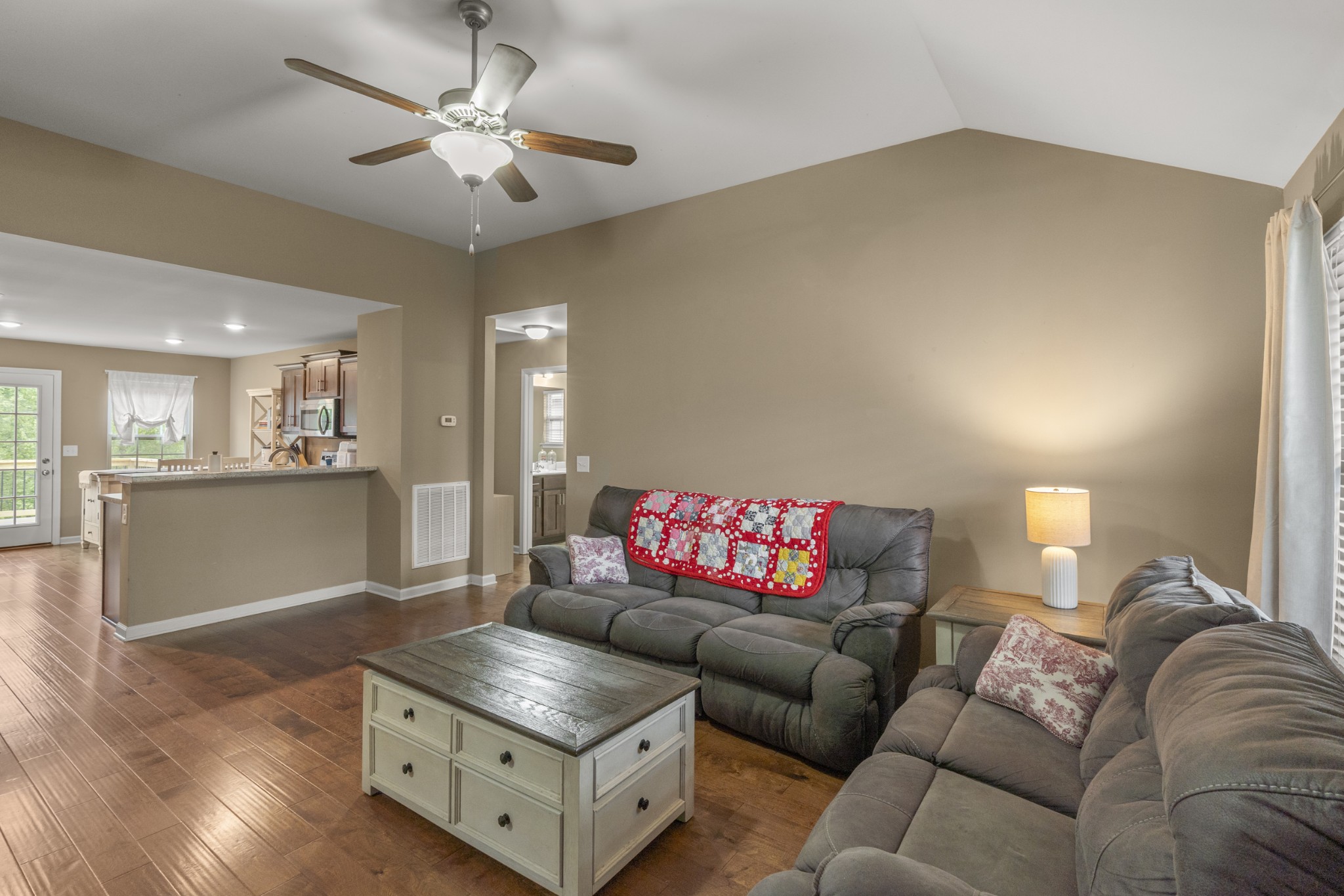 631 Berry Circle Springfield, TN 37172 - Photo 3 of 42