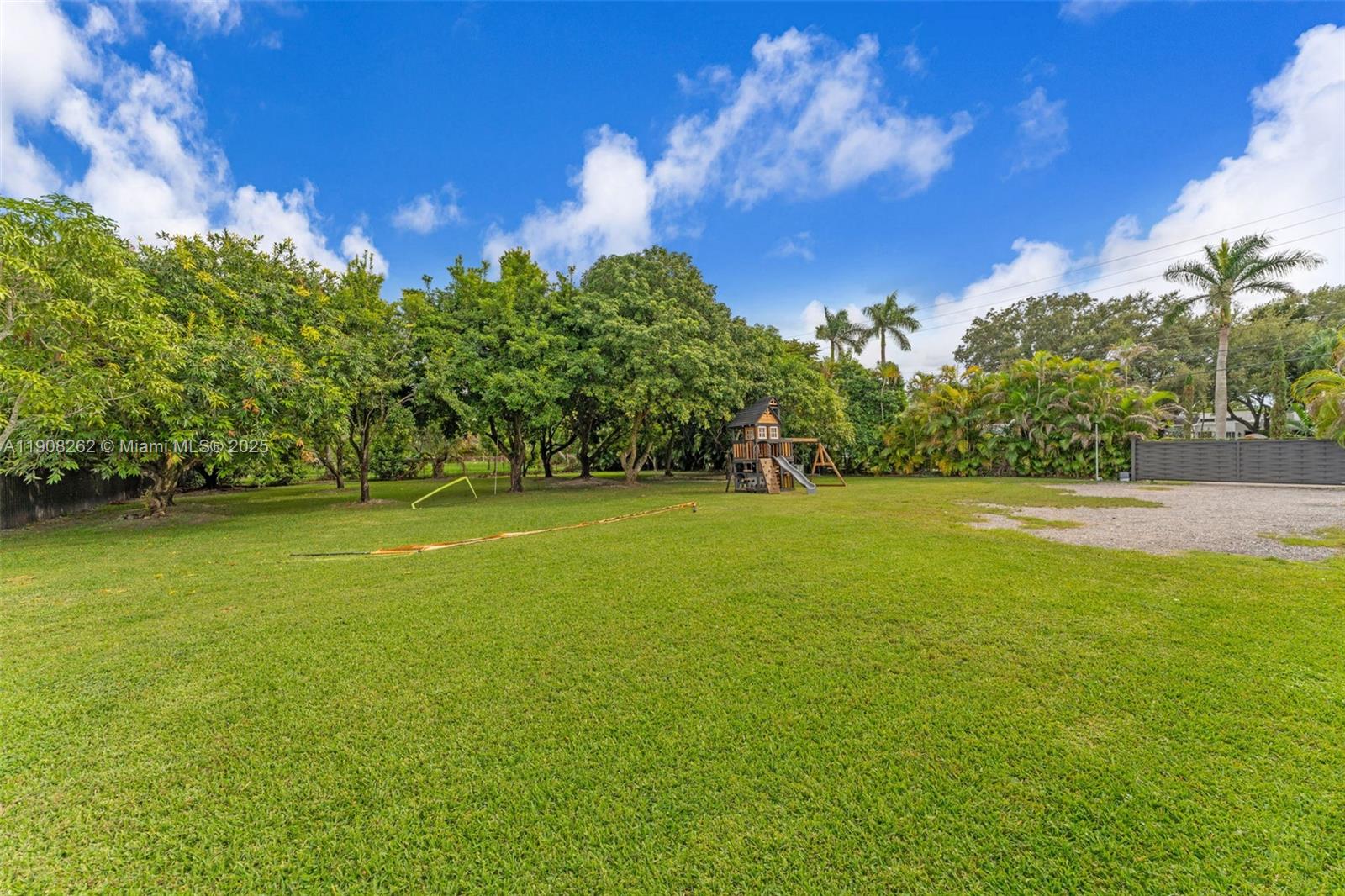551 Southwest 127th Avenue Miami, FL 33184 - Photo 28 of 47 a view of yard and mountain view
