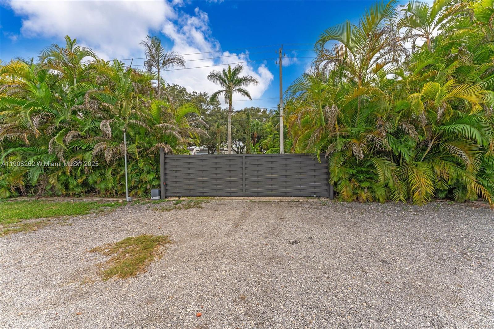 551 Southwest 127th Avenue Miami, FL 33184 - Photo 30 of 47 a view of backyard and outdoor space