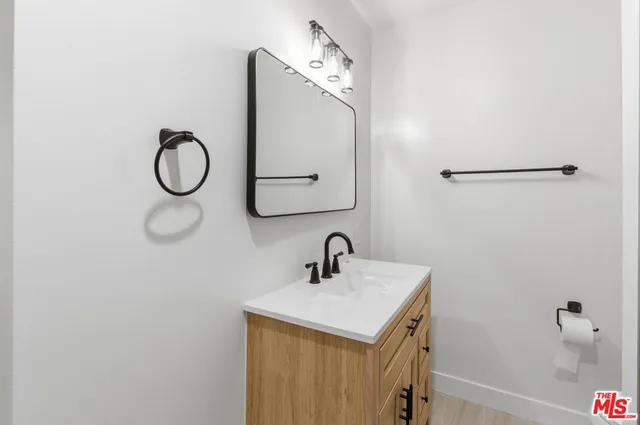 $6,250 | 614 6th Avenue, Unit 2, Venice, CA 90291