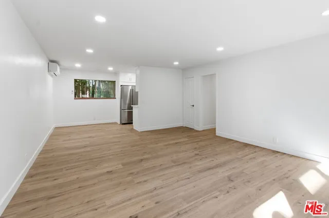 $6,250 | 614 6th Avenue, Unit 2, Venice, CA 90291