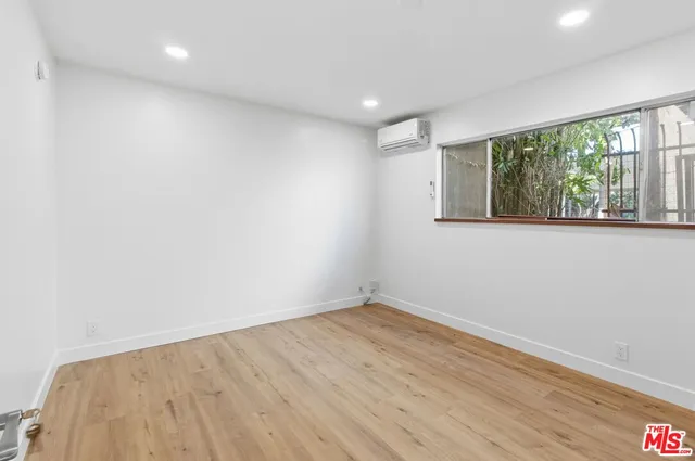 $6,250 | 614 6th Avenue, Unit 2, Venice, CA 90291