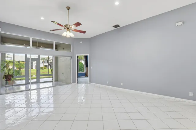 $499,000 | 5405 Monterey Circle, Unit G, Delray Beach, FL 33484