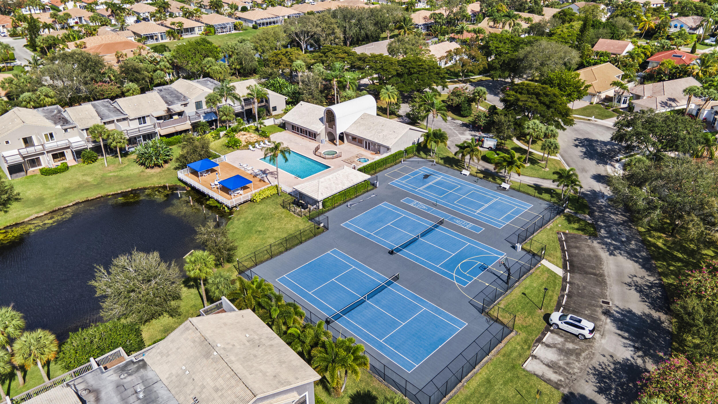 5405 Monterey Circle, Unit G Delray Beach, FL 33484 - Photo 63 of 72 an aerial view of a house with a yard