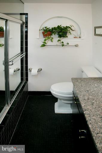 2120 Tunlaw Road Northwest Washington, DC 20007 - Photo 3 of 17 Bath (Master)