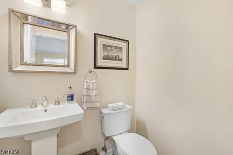 $749,000 | 16 Riggs Court, Bernards, NJ 07920