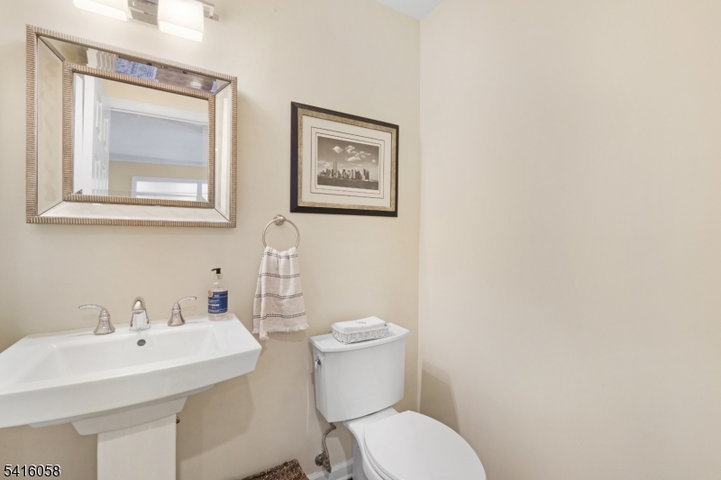 16 Riggs Court Bernards, NJ 07920 - Photo 15 of 29