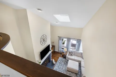 $749,000 | 16 Riggs Court, Bernards, NJ 07920