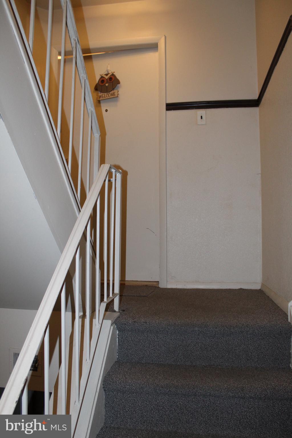 9578 State Rd., Unit 37A Philadelphia, PA 19114 - Photo 6 of 20 Stairwell to Main Entry