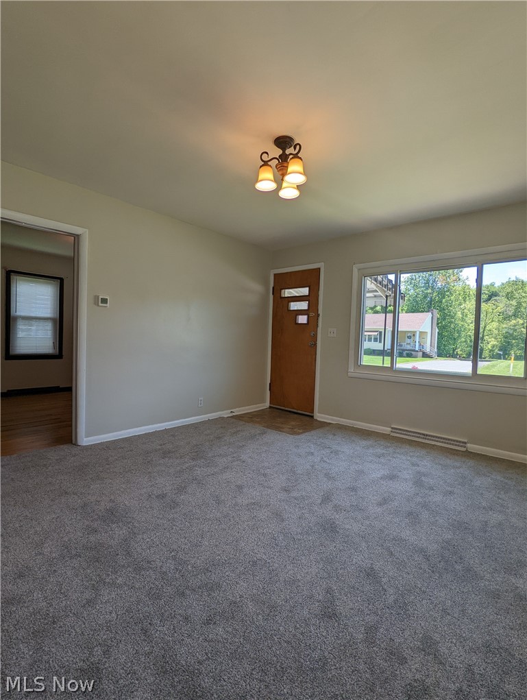 55559 National Road Bridgeport, OH 43912 - Photo 4 of 16 Gallery Image 4