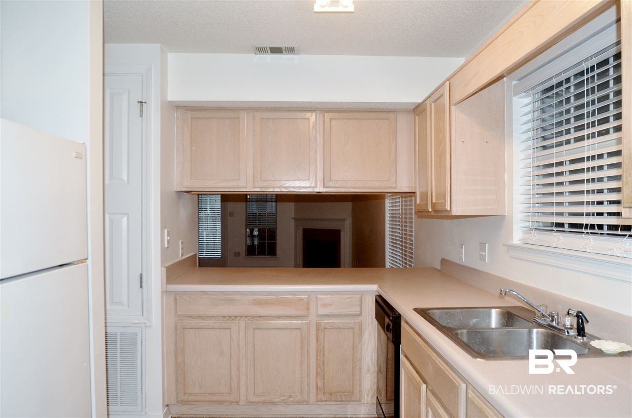 112 Northchase Court Fairhope, AL 36532 - Photo 5 of 9 Kitchen