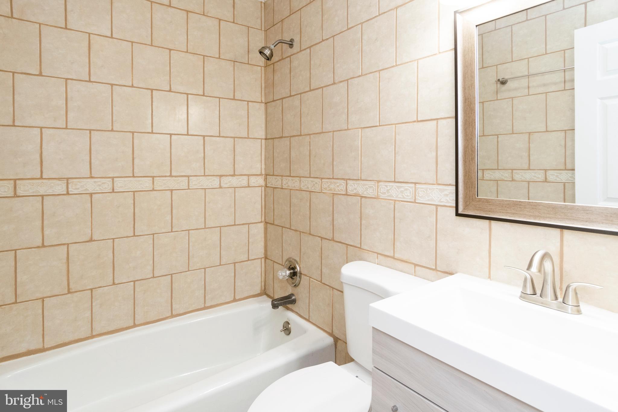 7604 Parkwood Road Baltimore, MD 21222 - Photo 6 of 12 Full Bath - Main Floor