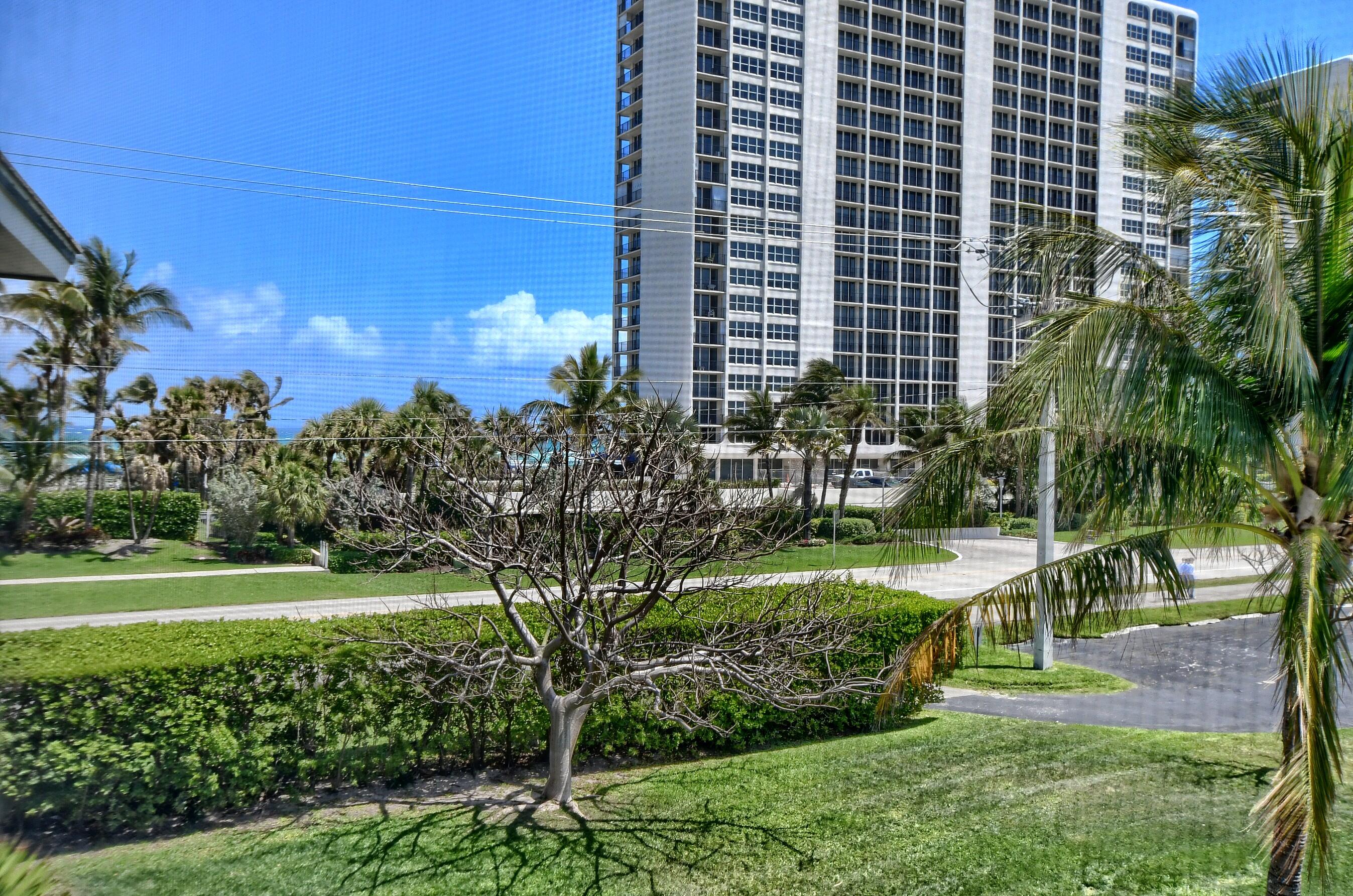 2700 Banyan Road, Unit 32 Boca Raton, FL 33432 - Photo 30 of 32 42_ebf_9692-hdr(5)