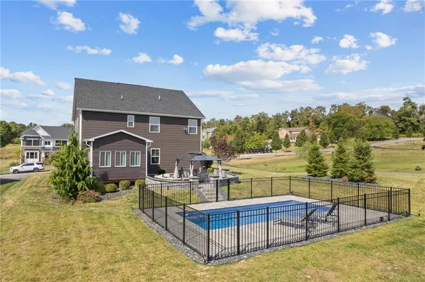 $747,700 | 1001 Black Sands Drive, Jeannette, PA 15644