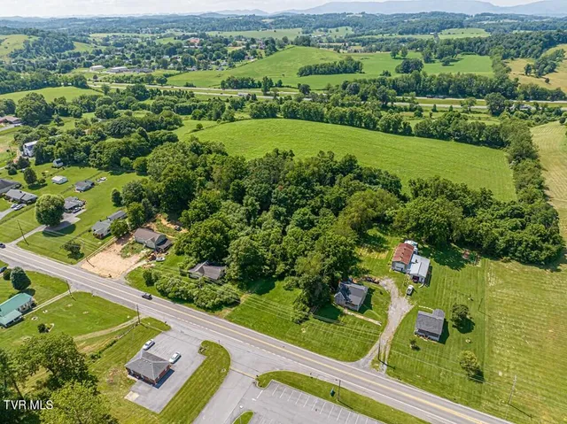 $1,200,000 | 25453 Lee Highway, Unit 1A, Abingdon, VA 24211