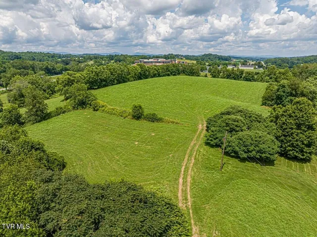 $1,200,000 | 25453 Lee Highway, Unit 1A, Abingdon, VA 24211