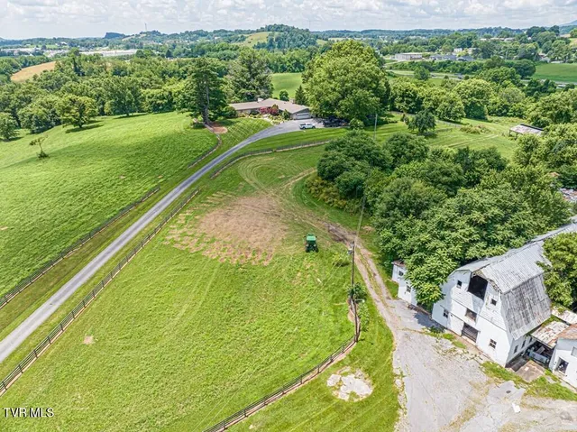 $1,200,000 | 25453 Lee Highway, Unit 1A, Abingdon, VA 24211