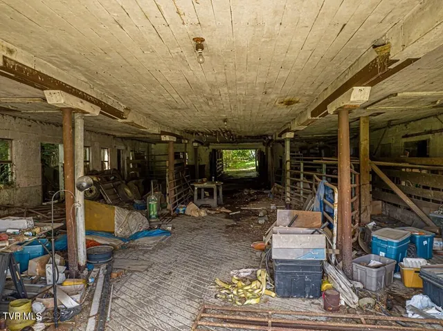 $1,200,000 | 25453 Lee Highway, Unit 1A, Abingdon, VA 24211