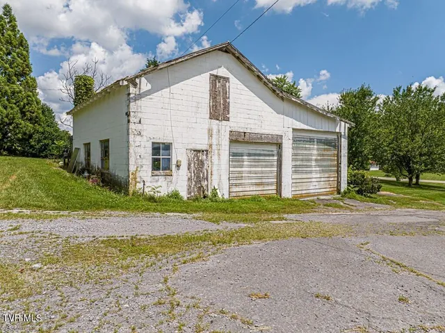 $1,200,000 | 25453 Lee Highway, Unit 1A, Abingdon, VA 24211