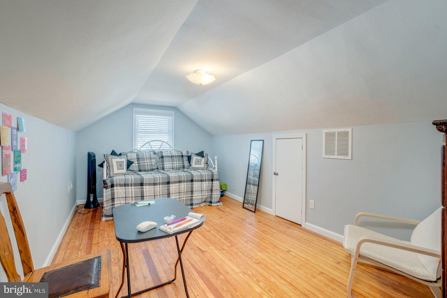 906 Olmstead Road Baltimore, MD 21208 - Photo 21 of 33