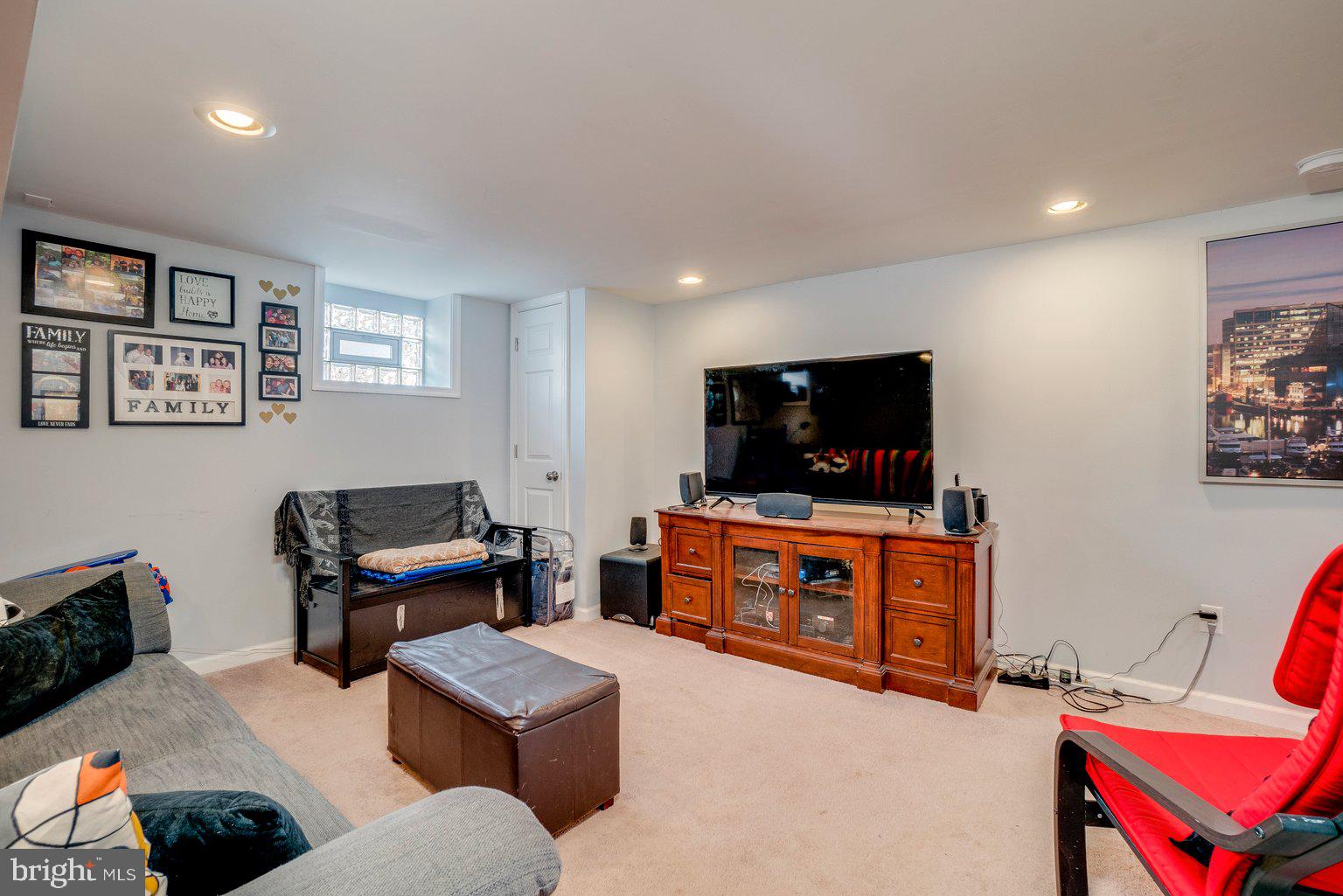 906 Olmstead Road Baltimore, MD 21208 - Photo 25 of 33